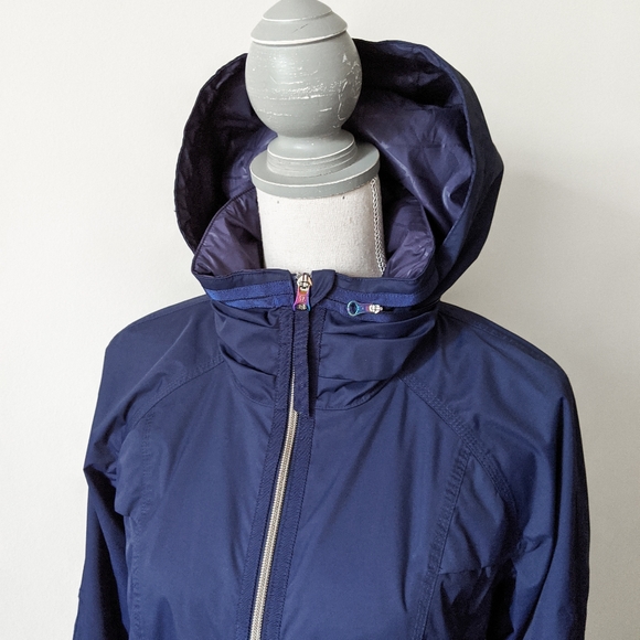 RARE Lululemon Fo Drizzle Rain Jacket Deep Navy - Picture 3 of 8